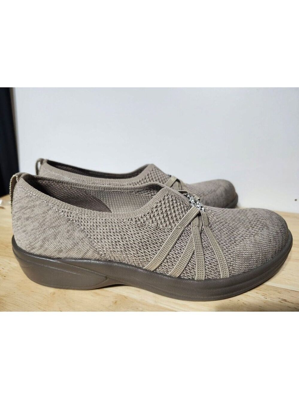 LIFESTRIDE B  ZEES AIR STEP size 6.5 M SKU#  1645